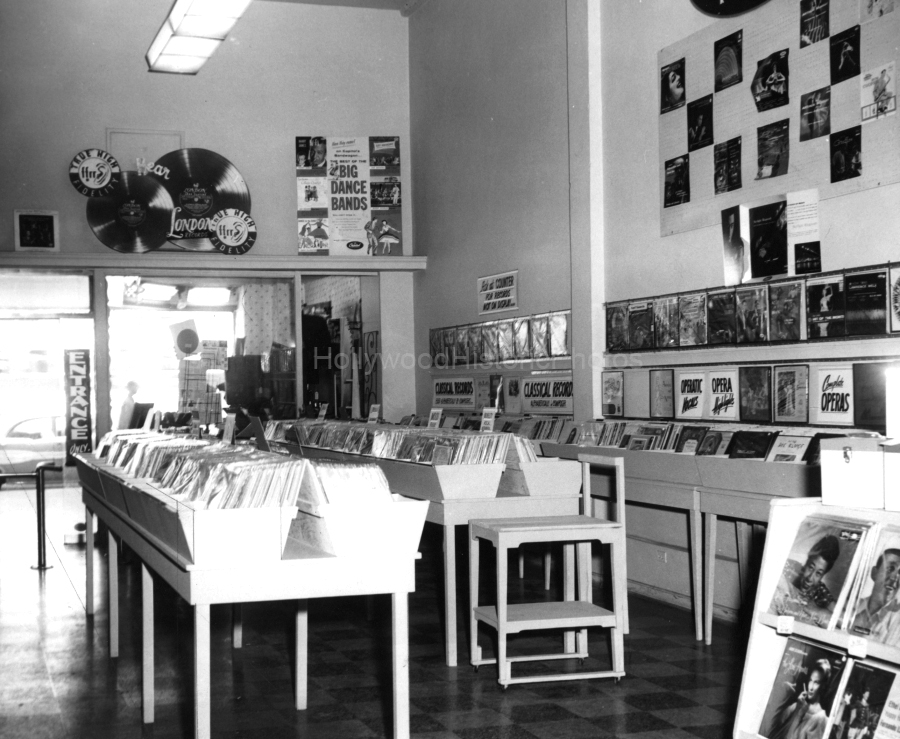 Wallichs Music City 1957 4 WM.jpg